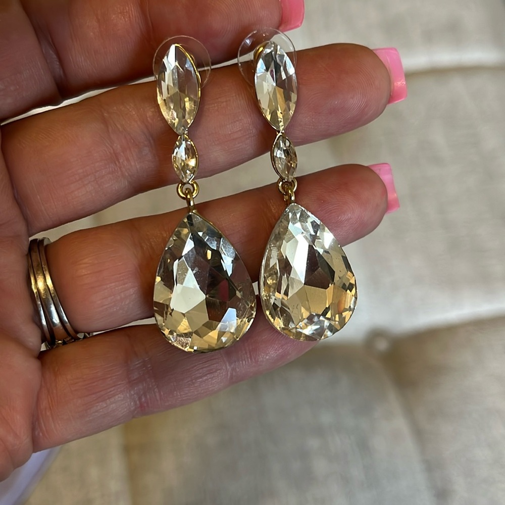 NEW crystal tear drop post earrings